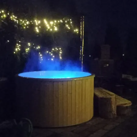 Zalasek Z Alpakami Apartment Dobra (Limanowa)